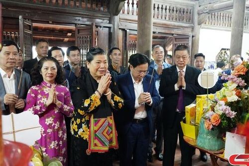 Tỉnh ủy Sơn La Dâng hương tưởng niệm 82 năm Ngày mất Nhà cách mạng, liệt sĩ Tô Hiệu