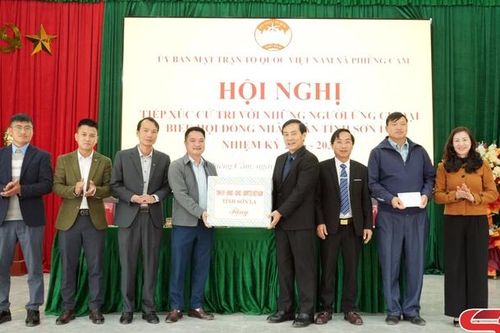 Lắng nghe nguyện vọng cử tri xã vùng cao Phiêng Cằm