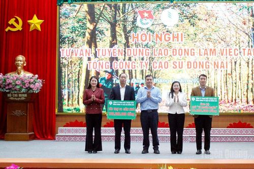 Hội nghị tư vấn tuyển dụng lao động làm việc tại Tổng Công ty Cao su Đồng Nai