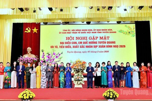 Gặp mặt đại biểu con, em quê hương Tuyên Quang ưu tú, tiêu biểu, xuất sắc nhân dịp Xuân Bính Ngọ 2026