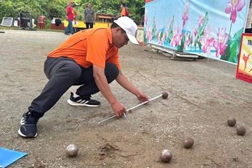 Giải bi sắt Đại hội Thể dục thể thao thành phố thu hút nhiều vận động viên cao tuổi tranh tài