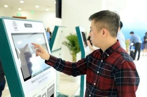Hà Nội đẩy mạnh tái cấu trúc thủ tục hành chính, phấn đấu 95% hồ sơ xử lý trực tuyến