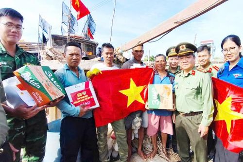 TP Cần Thơ: Ra quân tháng Thanh niên và chương trình 'Tháng Ba biên giới'
