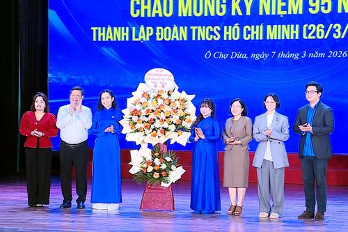 Phường Ô Chợ Dừa tuyên truyền về bầu cử cho sinh viên