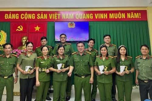 Phường Cầu Kiệu: Phát huy vai trò phụ nữ Công an cơ sở trong các mặt công tác và thi đua