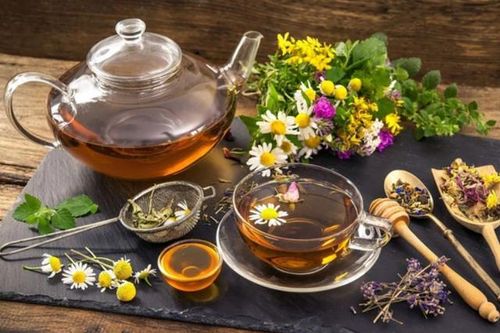 Vì sao trà thảo dược không thể thay thế được nước lọc?