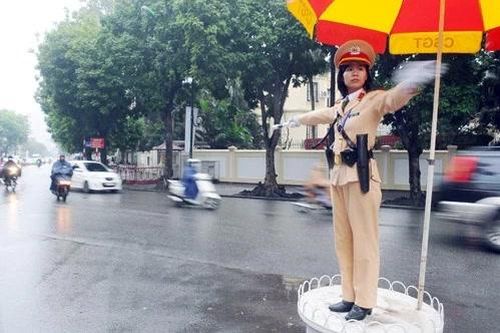 Từ người 'giữ lửa' gia đình đến chiến sĩ canh giữ cho Thủ đô bình yên