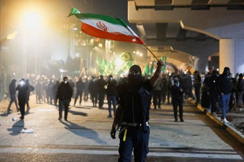 Iran đang bị quay lưng?