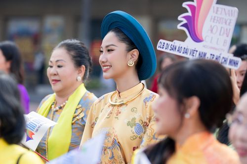 58.000 phụ nữ đồng diễn áo dài ở TP.HCM