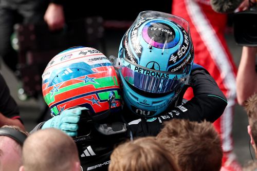 Mercedes thị uy sức mạnh tại Australian GP