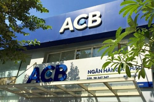 Một ngân hàng lớn vừa tăng phí dịch vụ thẻ