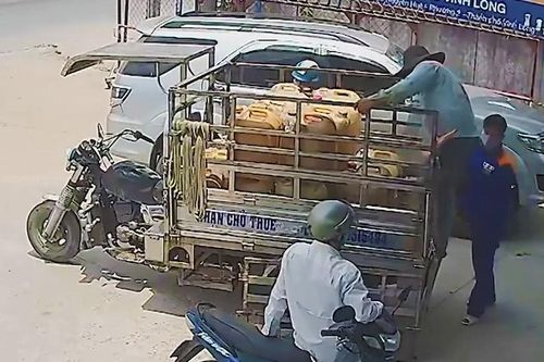 Cảnh báo nguy cơ cháy, nổ do tích trữ xăng, dầu trong nhà