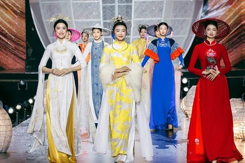 Bộ sưu tập 'Sợi di sản' với cảm hứng 'Sợi tơ vàng son - Dệt nên khát vọng'
