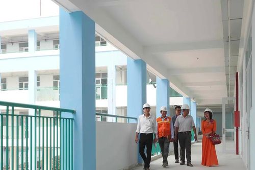 Đảm bảo mọi học sinh đều được học trường công gần nhà
