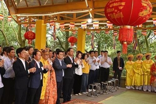 Linh thiêng lễ tế trên núi Ngũ Nhạc cầu quốc thái dân an