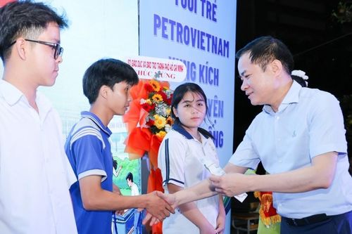 Hơn 5.000 học sinh tham gia tìm hiểu ngành dầu khí, năng lượng tại Lễ hội Văn hóa học sinh - sinh viên Petrovietnam năm 2026