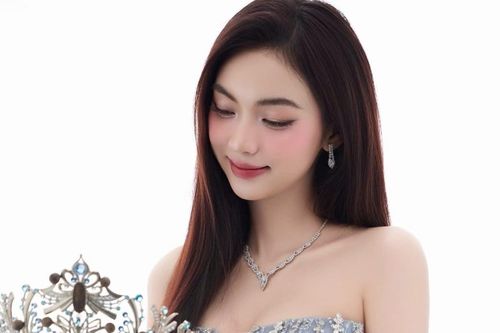 Hoa hậu sinh viên Việt Nam Hoàng Ngọc Như ngày càng xinh đẹp