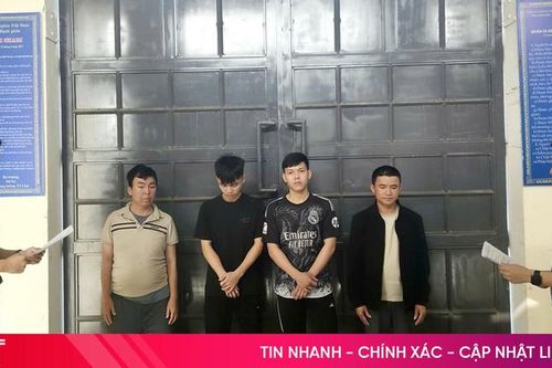 Thua bạc cướp lại tiền, 8 đối tượng cùng bị khởi tố
