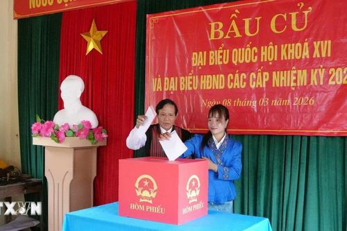 Quảng Trị: Rộn ràng ngày hội bầu cử sớm ở xã miền núi biên giới Trường Sơn