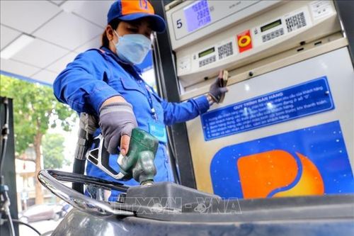 Giữ giá xăng dầu ổn định, tránh hiệu ứng 'domino' lên giá hàng hóa