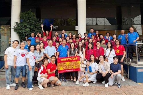 Tuyển bóng đá nữ Việt Nam truyền cảm hứng mạnh mẽ cho cộng đồng người Việt ở nước ngoài