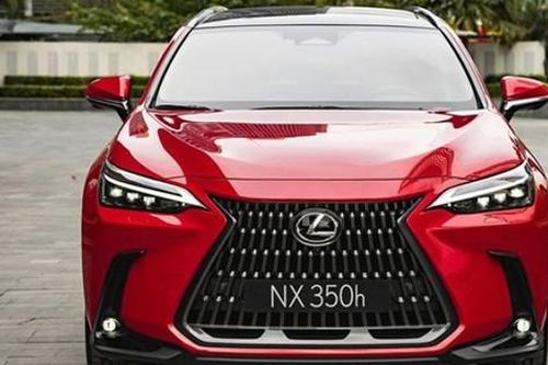 Lexus điều chỉnh giá bán hàng loạt xe hybrid tại Việt Nam
