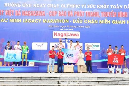 Đoàn vận động viên xã Yên Phong đoạt cúp ở cả hai nội dung Vô địch Đại hội