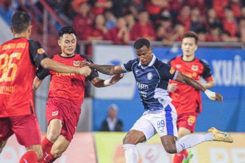 SHB Đà Nẵng chia điểm với Ninh Bình