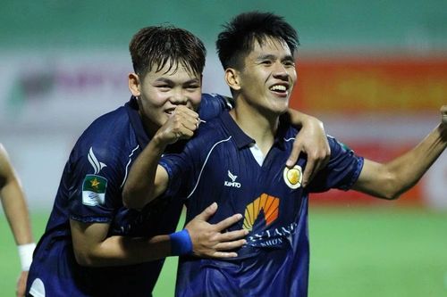 Quy Nhơn United thi đấu khởi sắc, giành trọn 3 điểm trên sân nhà
