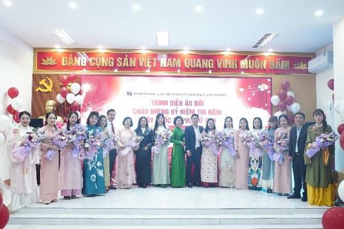 Agribank Chi nhánh Đoàn Kết tọa đàm Kỷ niệm Ngày Quốc tế Phụ nữ 8/3
