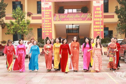 Viết tiếp tám chữ vàng trong thời đại mới