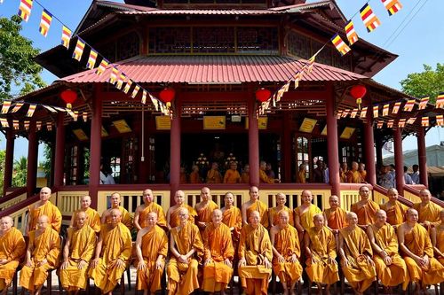 Vĩnh Long: Tịnh xá Pháp Đăng tổ chức Lễ khánh tạ Tam bảo và an vị tôn tượng Đức Phật Thích Ca