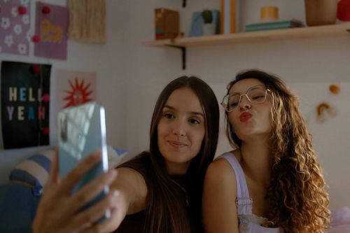 Bí quyết chụp ảnh mặt mộc đẹp tự nhiên như hot girl