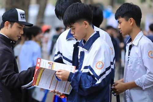 Lựa chọn ngành học theo đam mê, năng lực hay theo số đông?