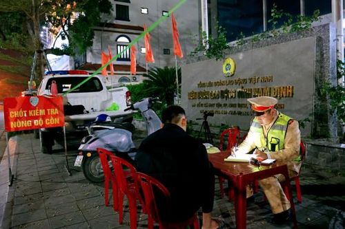Công an Ninh Bình tăng cường đảm bảo trật tự an toàn giao thông phục vụ bầu cử