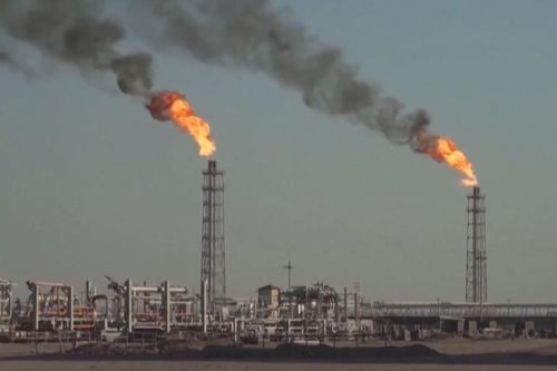 Kuwait cắt giảm sản lượng dầu do xung đột