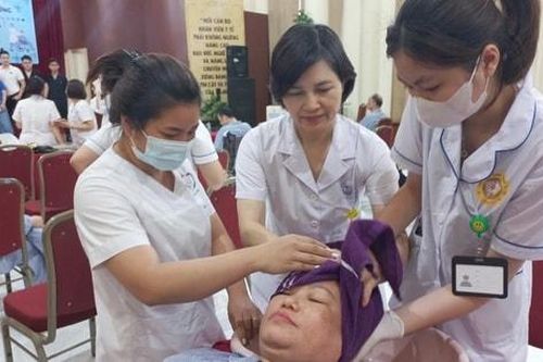 Người 'truyền lửa' cho nghề điều dưỡng