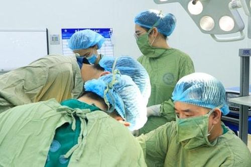 Thêm lựa chọn phẫu thuật ít xâm lấn cho người bệnh