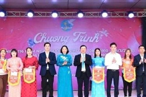 Phụ nữ xã Dân Hòa tổ chức nhiều hoạt động kỷ niệm Ngày Quốc tế phụ nữ 8-3