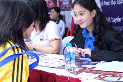 Tuyển sinh - tư vấn hướng nghiệp 2026: Sáp nhập báo chí có làm thu hẹp cơ hội nghề nghiệp?