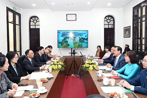 Đẩy mạnh trao đổi khách giữa Việt Nam và Trùng Khánh (Trung Quốc)