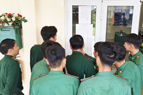 Quân và dân khu vực biên giới Quảng Trực sẵn sàng bầu cử