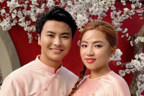 Sau loạt clip 'gây sốt' mạng xã hội, mối quan hệ giữa con gái nghệ sĩ cải lương Châu Thanh và Võ Minh Lâm gây tò mò