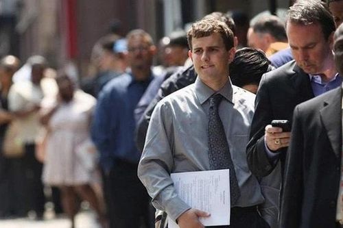 AI tạo 'vòng xoáy tử thần' kinh tế?