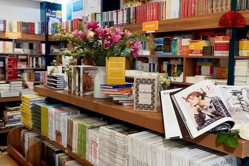 Mang sách ngoại văn tuyển chọn đến độc giả Việt Nam