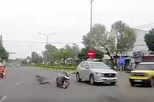 Gia Lai: Tài xế ô tô gây tai nạn rồi tăng ga, bỏ trốn khỏi hiện trường