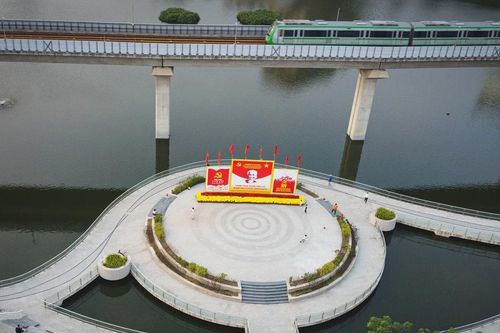 Hồ Đống Đa được gắn biển công trình chào mừng bầu cử Quốc hội