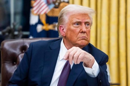 Ông Trump sẽ cùng Israel quyết định thời điểm dừng tấn công Iran