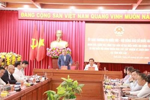 Chủ nhiệm Ủy ban Kiểm tra Trung ương kiểm tra công tác chuẩn bị bầu cử tại Đắk Lắk