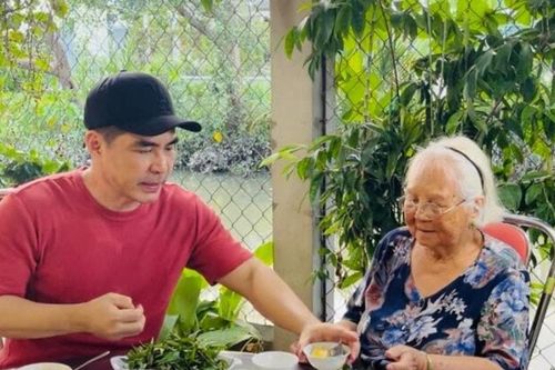 Diễn viên Trung Dũng ở tuổi 53: Cuộc sống độc thân bên mẹ già và khối tài sản thừa kế
